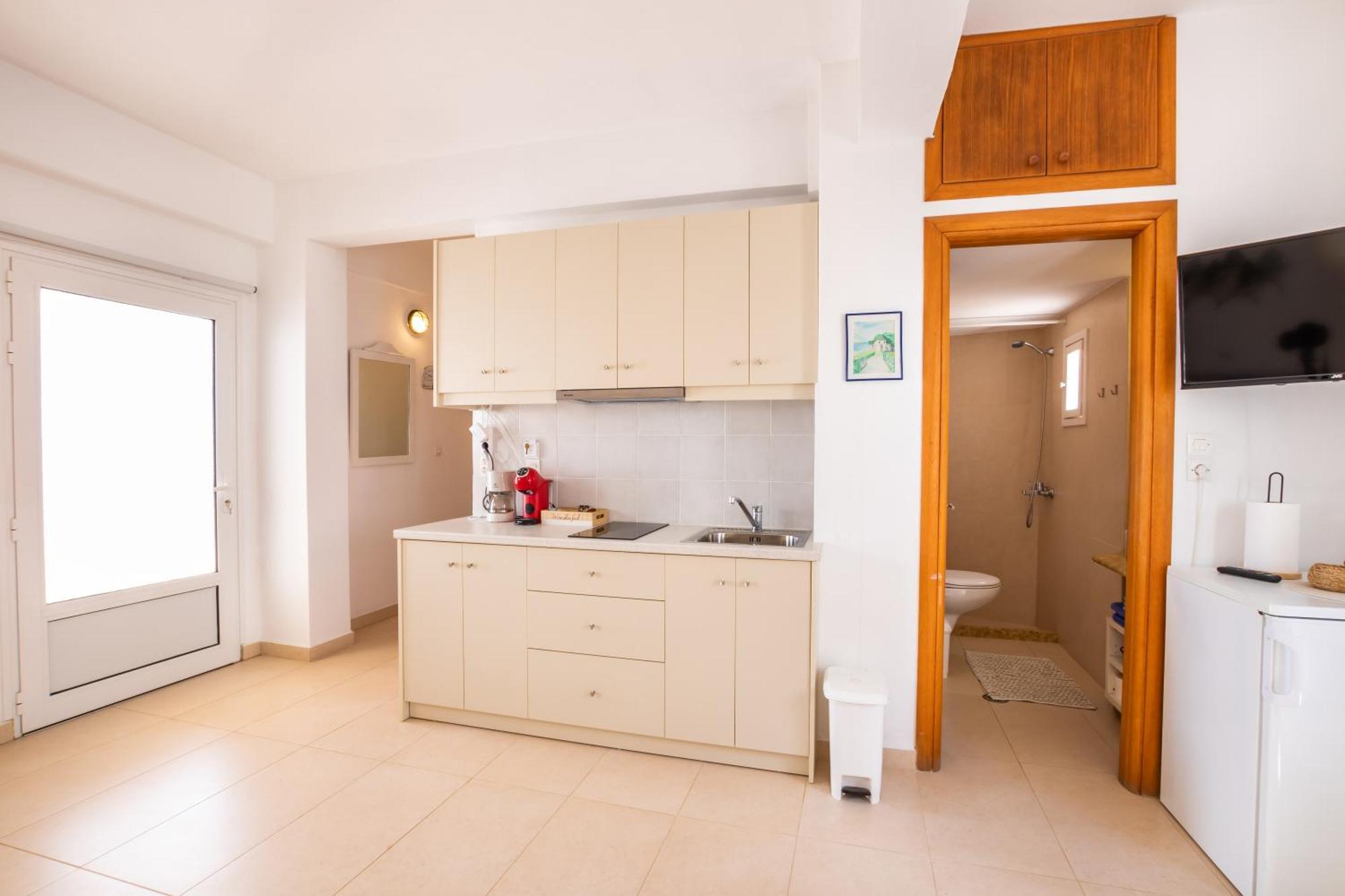 Mimis & Connie 2 Apartment Karpathos Exterior photo